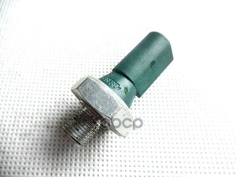 Датчик давления масла VW Beetle (12-15),Golf AUDI A1,A3 SKODA Fabia,Octavia OE